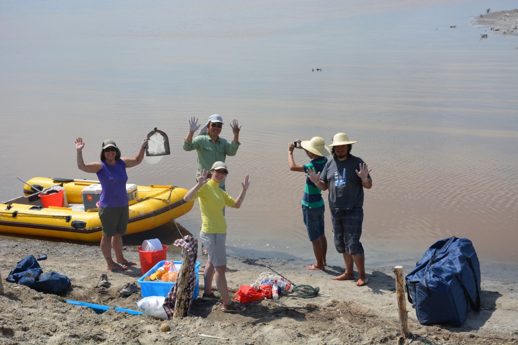 An international team (from Denmark, China, Uruguay and Turkey)  sampling saline lakes in NW China near Lake Ulungur